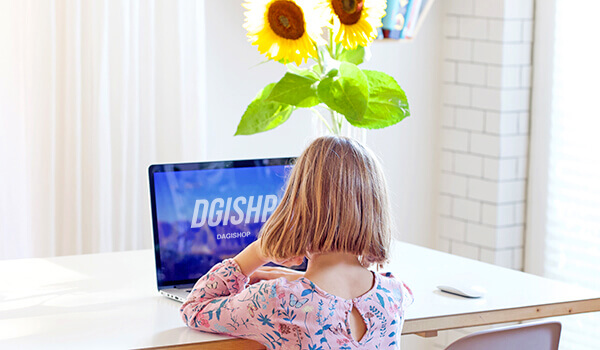 Kinder lieben YouTube und Insta