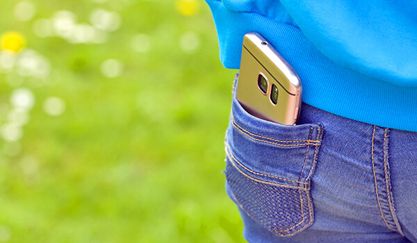 Das Smartphone unseres Kindes = Privatsphäre?